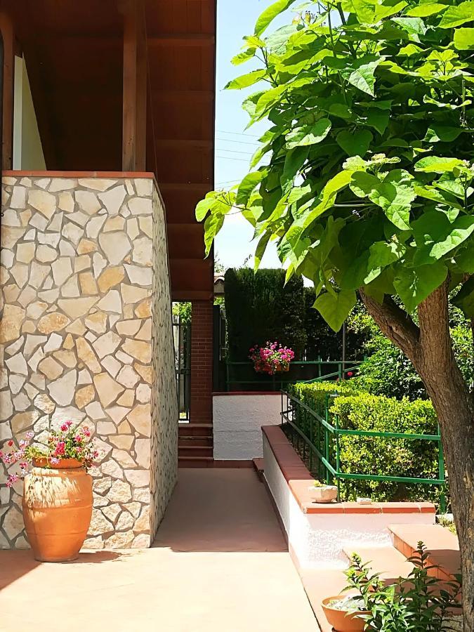 ريندي La Dimora Di Radha B&B Centro Olistico المظهر الخارجي الصورة