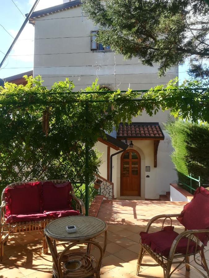 ريندي La Dimora Di Radha B&B Centro Olistico المظهر الخارجي الصورة