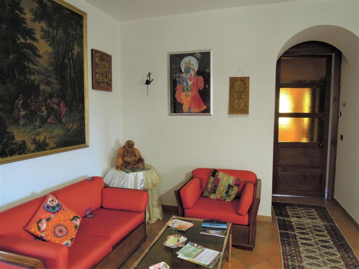 ريندي La Dimora Di Radha B&B Centro Olistico المظهر الخارجي الصورة